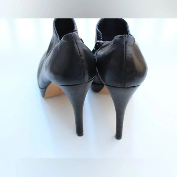 Vince Camuto booties - Picture 9 of 11